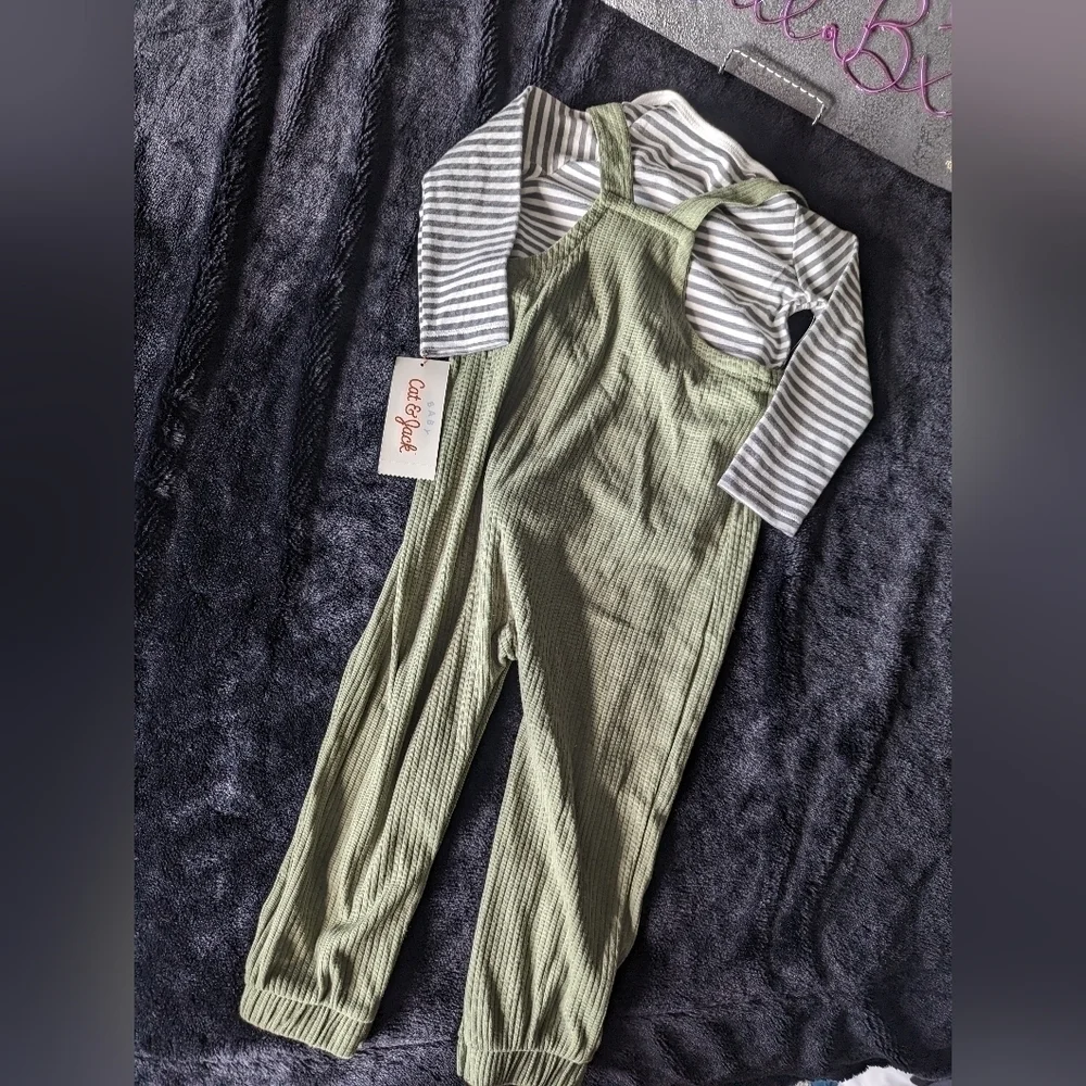 NWT Cat & Jack Cream/Olive Green Striped 2 Piece Set 18M